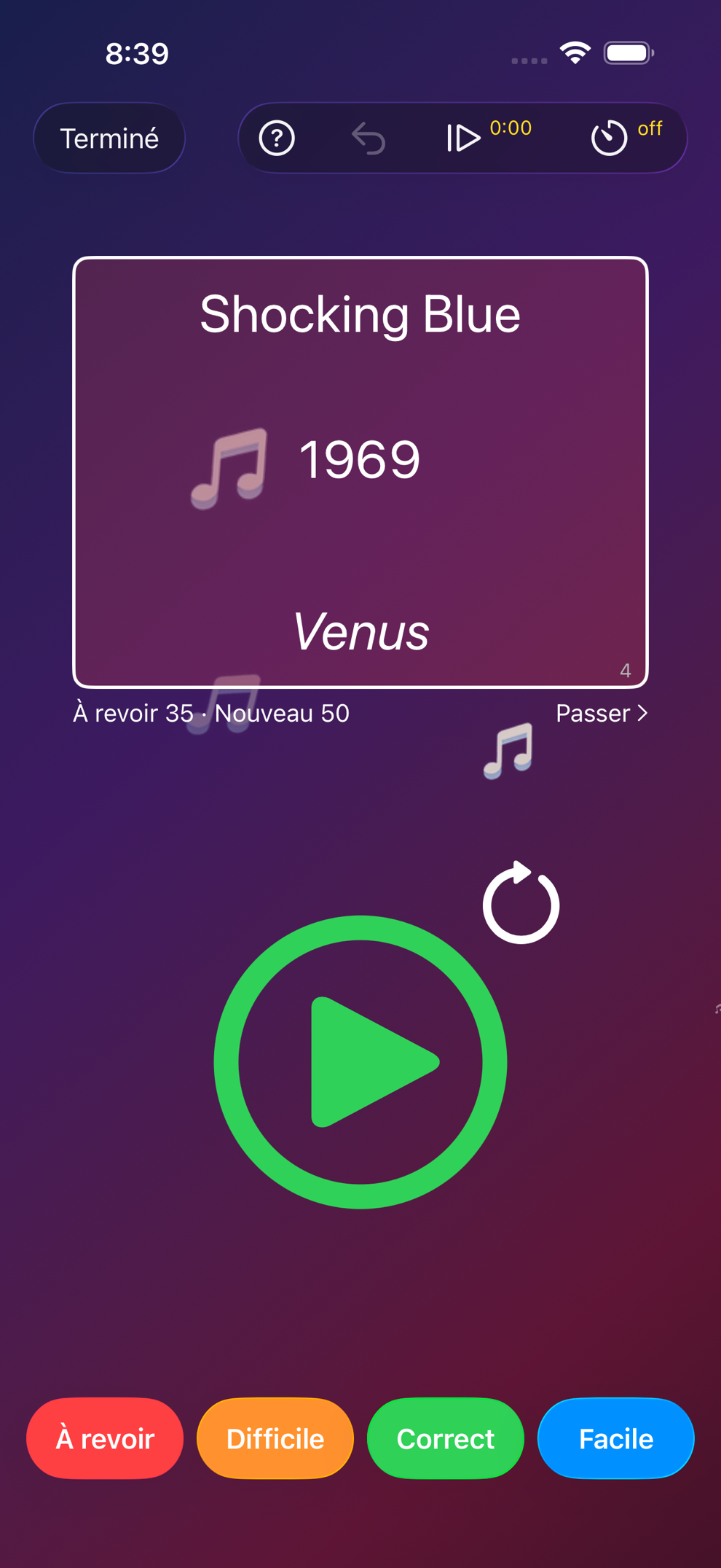 Mode Entraînement de Beatster avec une carte de chanson et les boutons À revoir, Difficile, Correct et Facile